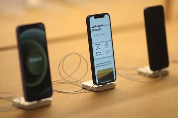 Close-up of refurbished iphone 12 phones in a store