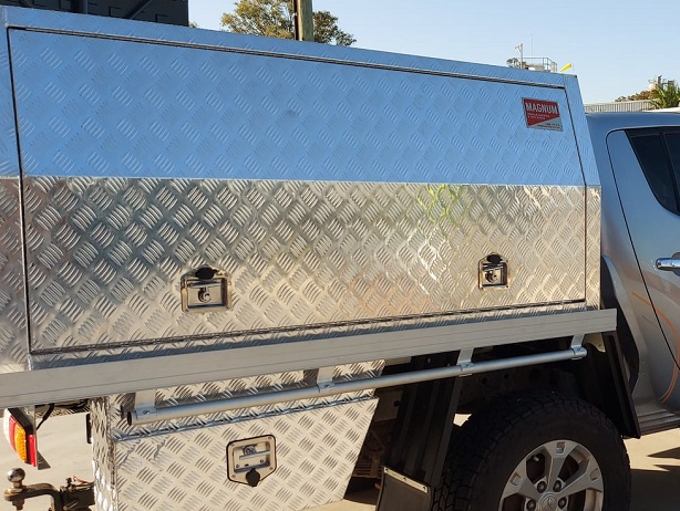 close up of quality single cab ute canopies 